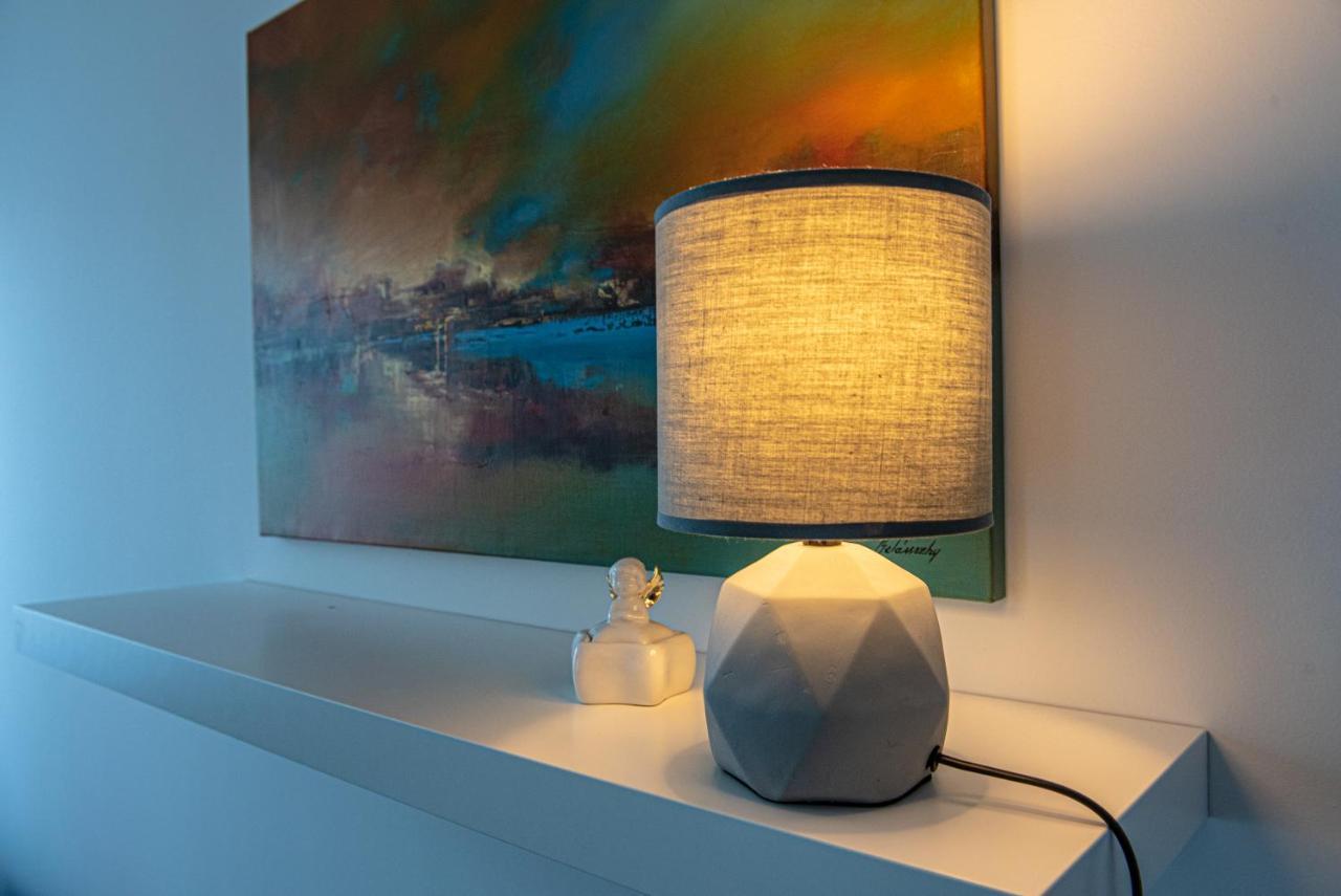 Amphora Luxury With Free Private Parking And Cozy Balcony Apartament